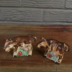 Vintage Brown & Beige Cows Collectible Salt & Pepper Shaker Set Made in Japan